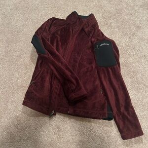 Columbia maroon fleece jacket